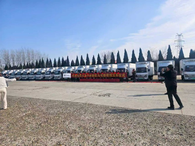欧马可智蓝EX批量交付，硬核护航河南校园配餐“准时达”